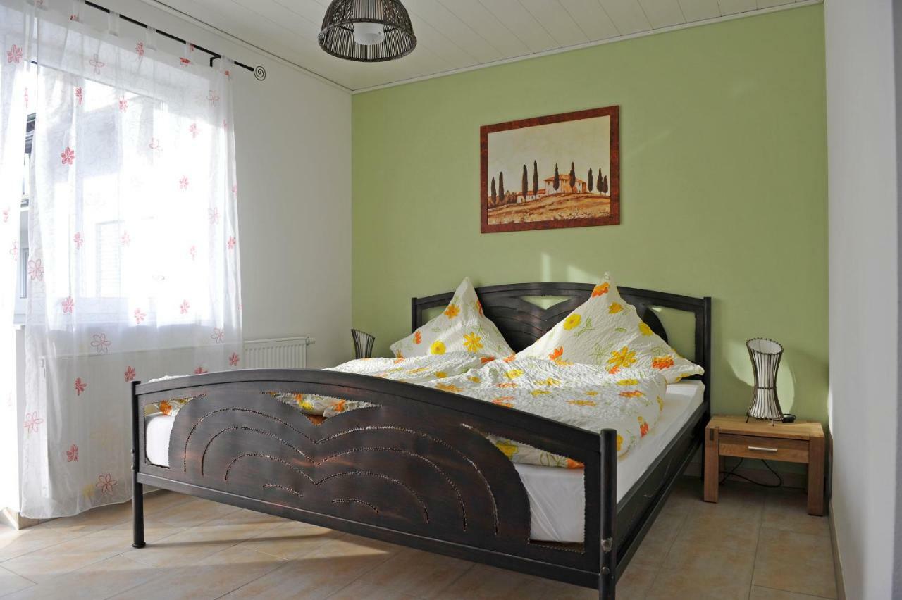 Gaestehaus Vinaria Kinheim Ngoại thất bức ảnh
